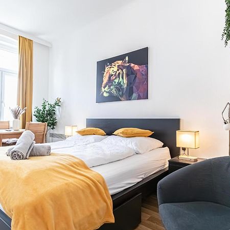 Explore Vienna: 1Br Retreat Near Westbahnhof Exterior foto