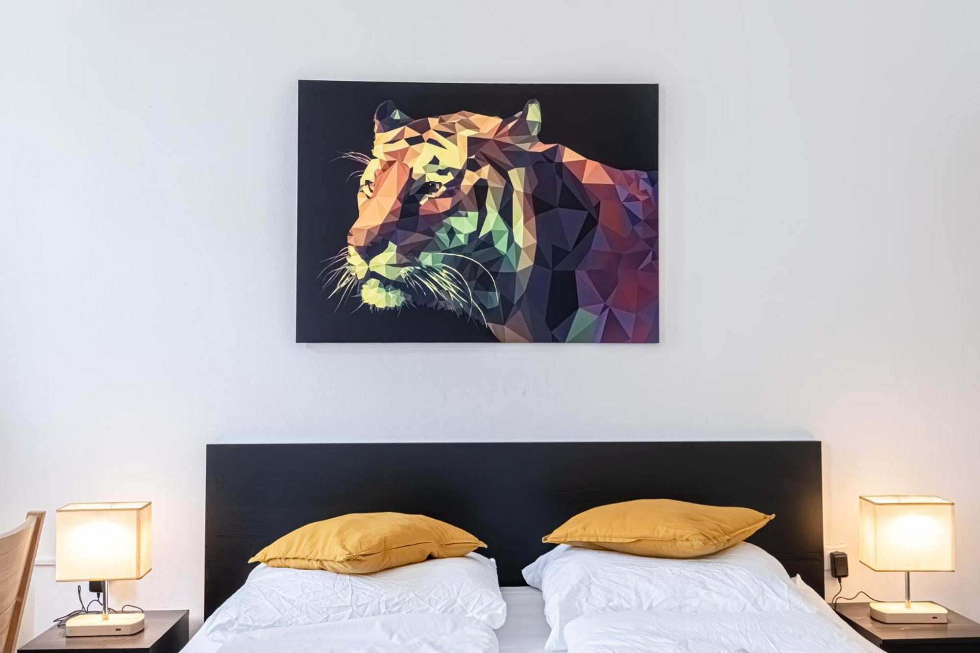 Explore Vienna: 1Br Retreat Near Westbahnhof Exterior foto